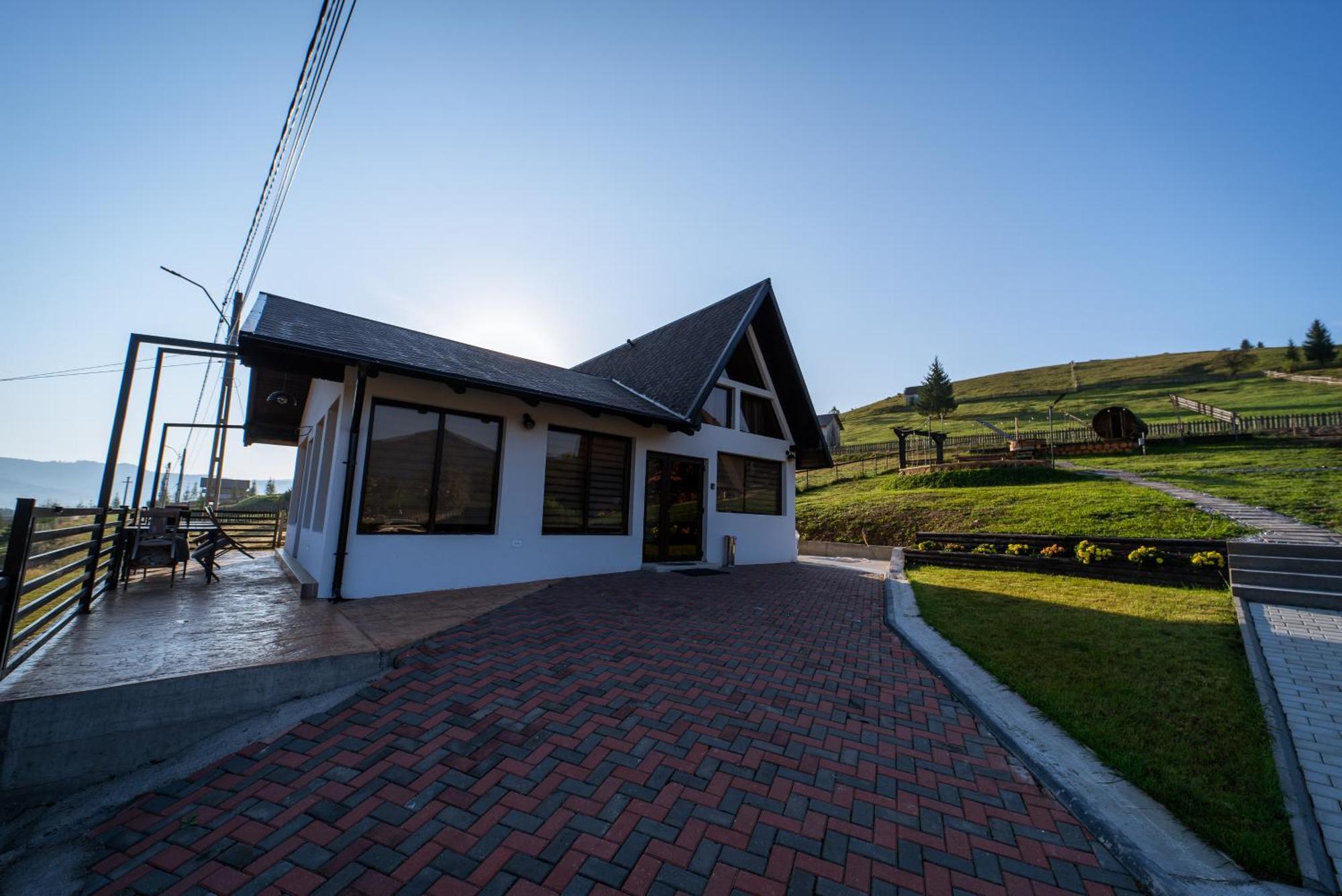 A Pisc Hotel Vatra Moldovitei Luaran gambar