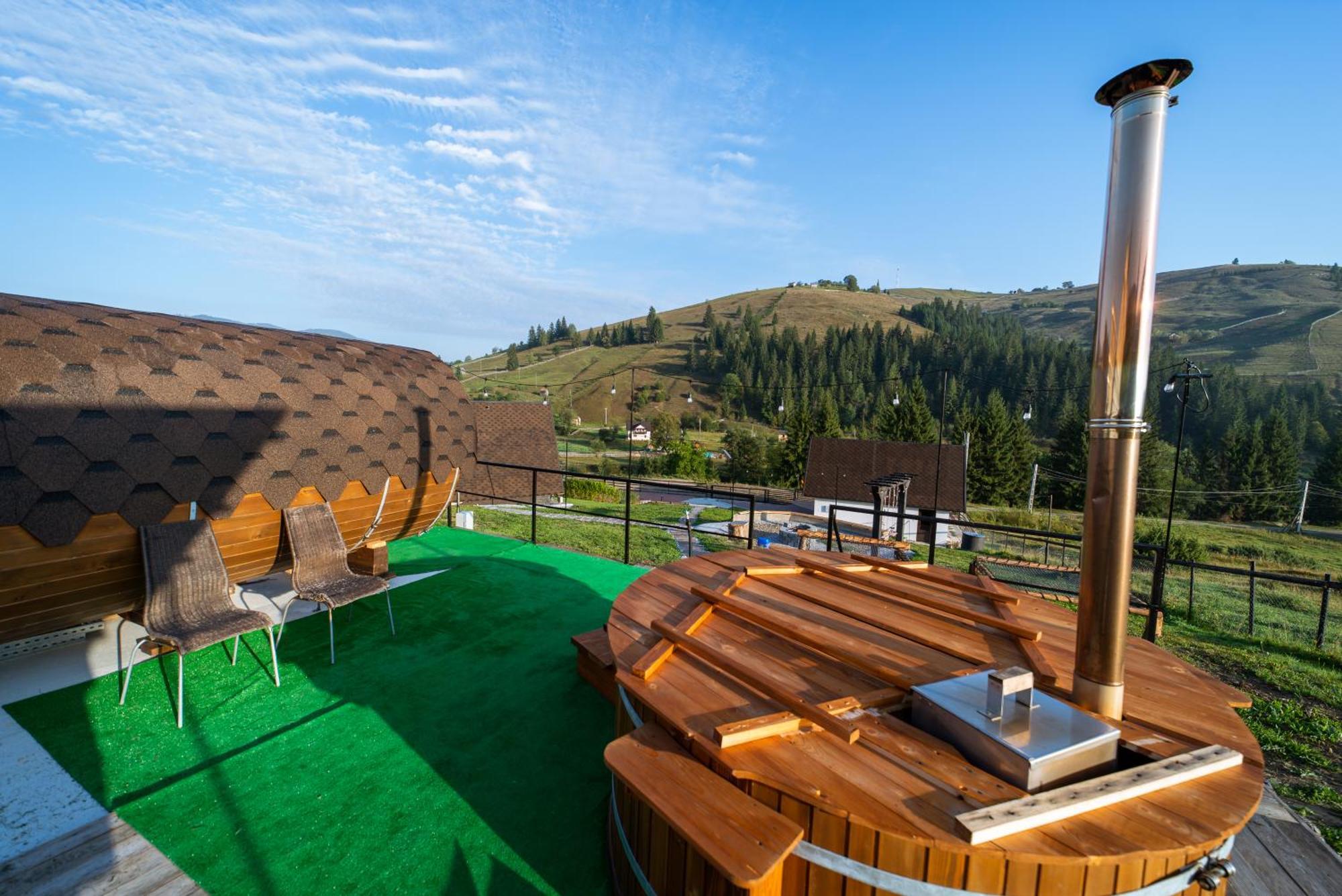 A Pisc Hotel Vatra Moldovitei Luaran gambar