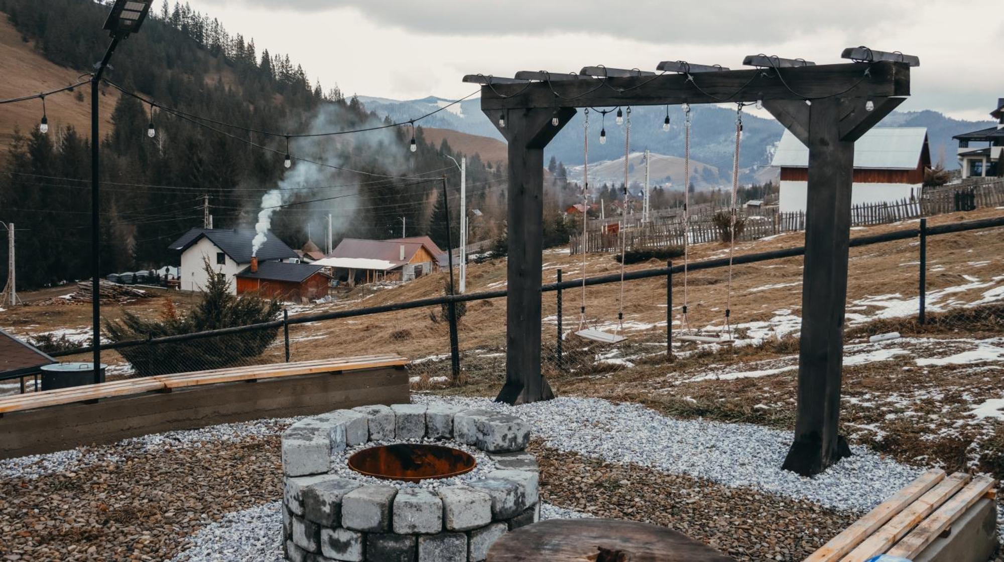 A Pisc Hotel Vatra Moldovitei Luaran gambar