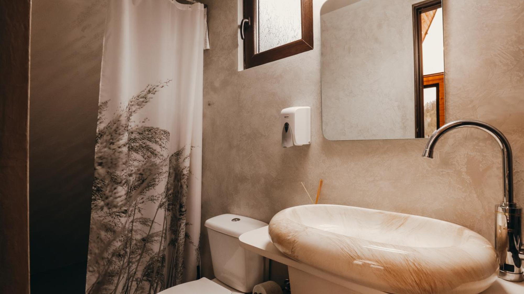 A Pisc Hotel Vatra Moldovitei Luaran gambar